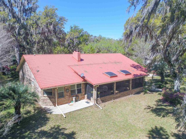 524 Cedar Creek Rd, Palatka, FL 32177