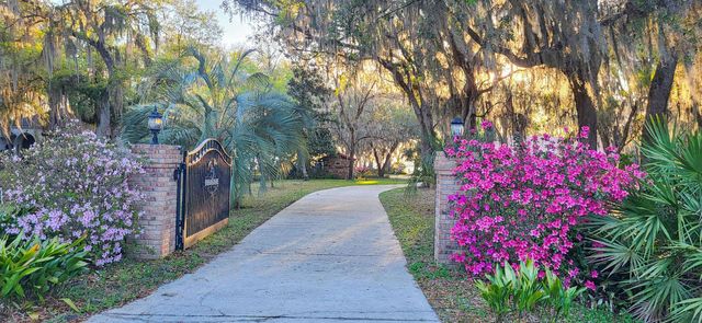 524 Cedar Creek Rd, Palatka, FL 32177