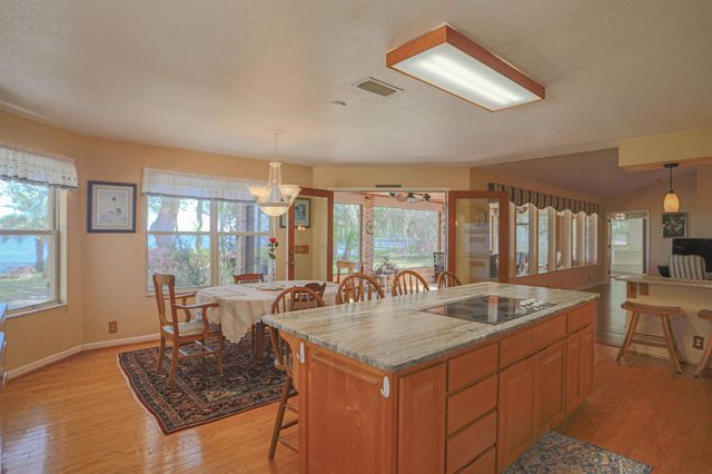 524 Cedar Creek Rd, Palatka, FL 32177