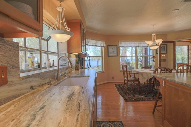 524 Cedar Creek Rd, Palatka, FL 32177