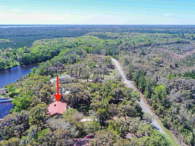 524 Cedar Creek Rd, Palatka, FL 32177