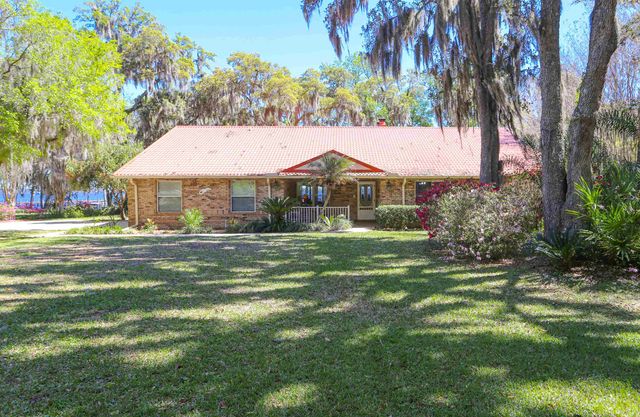 524 Cedar Creek Rd, Palatka, FL 32177