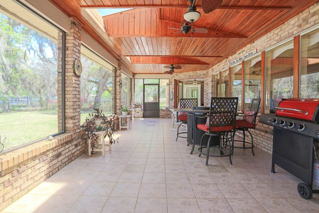 524 Cedar Creek Rd, Palatka, FL 32177