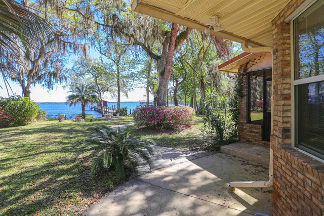 524 Cedar Creek Rd, Palatka, FL 32177