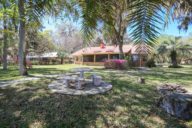 524 Cedar Creek Rd, Palatka, FL 32177