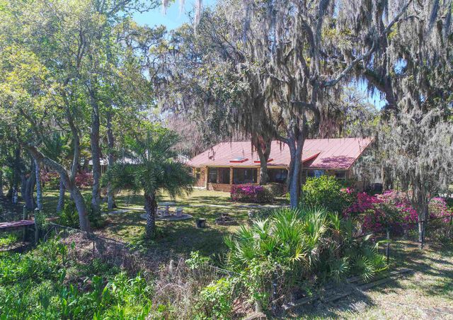 524 Cedar Creek Rd, Palatka, FL 32177