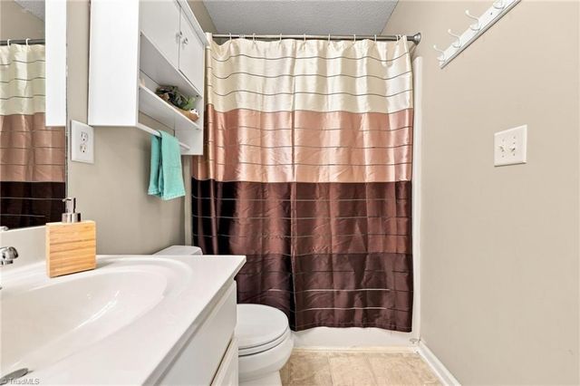 1169 Academic Drive, Winston-salem, NC 27106