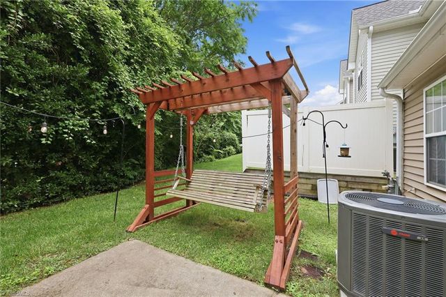 1169 Academic Drive, Winston-salem, NC 27106