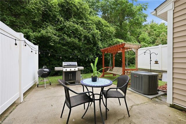 1169 Academic Drive, Winston-salem, NC 27106