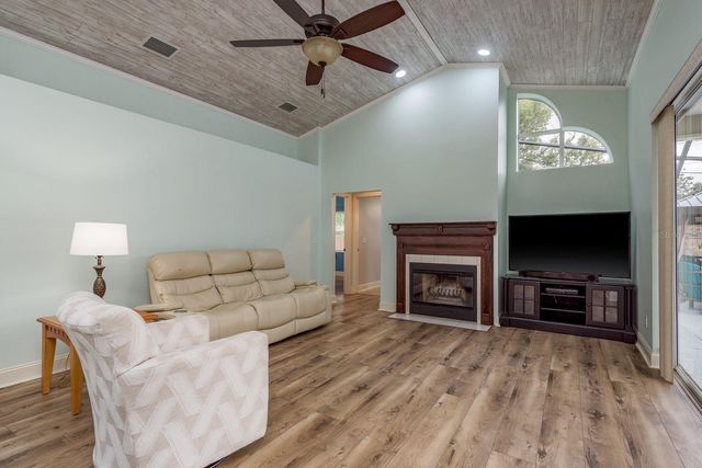 469 PINE WARBLER WAY N, Palm Harbor, FL 34683