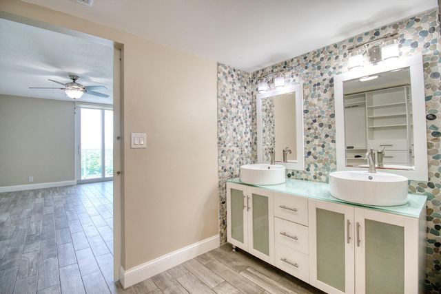 100 Bayview Drive 618, Sunny Isles Beach, FL 33160