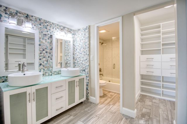 100 Bayview Drive 618, Sunny Isles Beach, FL 33160