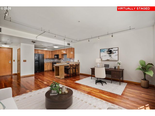 2350 Nw SAVIER St 328, Portland, OR 97210