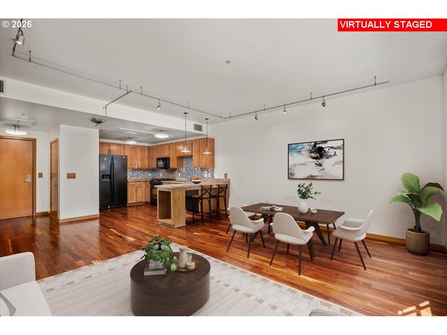 2350 Nw SAVIER St 328, Portland, OR 97210