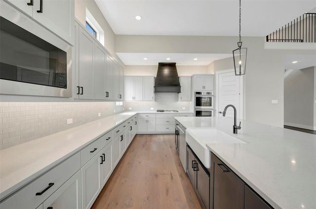 1102 Chesapeake Court, Montgomery, TX 77356