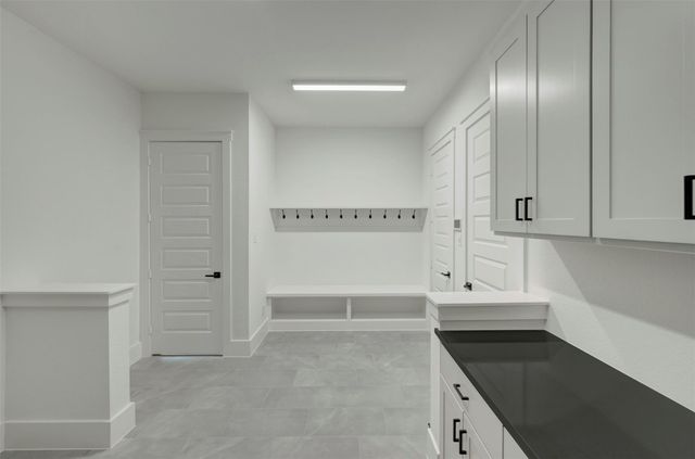 1102 Chesapeake Court, Montgomery, TX 77356