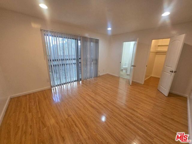 922 S Bedford Street 2, Los Angeles, CA 90035