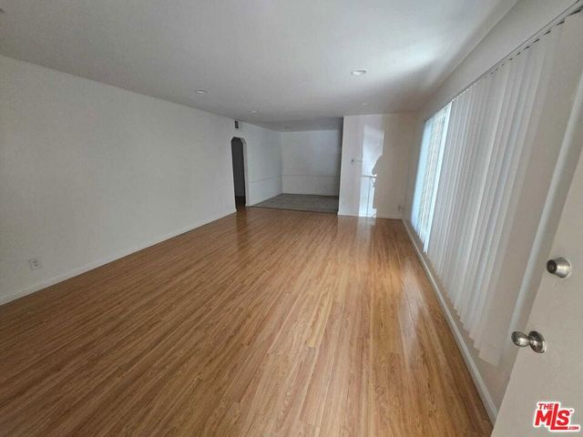 922 S Bedford Street 2, Los Angeles, CA 90035