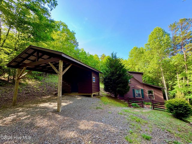 250 Hickory Woods Trail, Murphy, NC 28906
