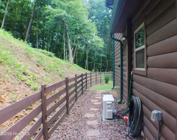 250 Hickory Woods Trail, Murphy, NC 28906
