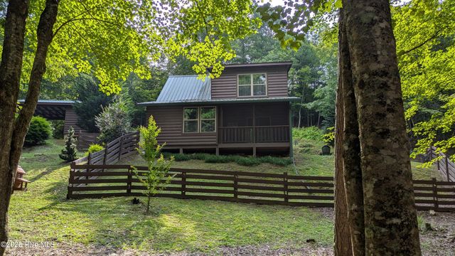 250 Hickory Woods Trail, Murphy, NC 28906