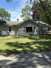 1993 Taube Ave, Benton Harbor, MI 49022