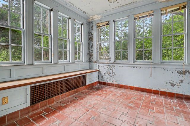 165 Berkeley St, Methuen, MA 01844