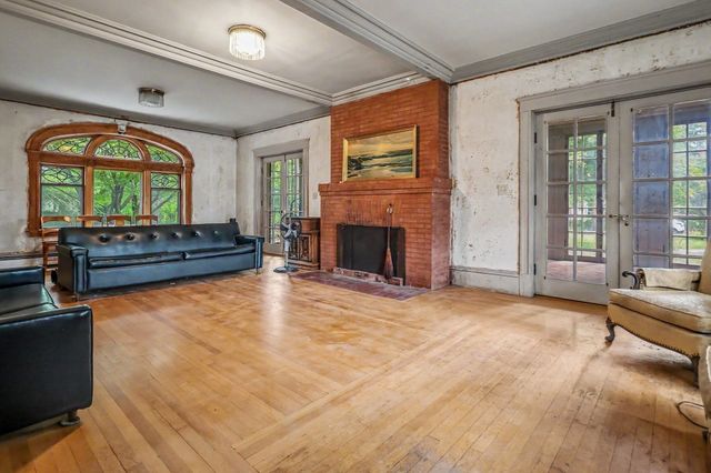 165 Berkeley St, Methuen, MA 01844