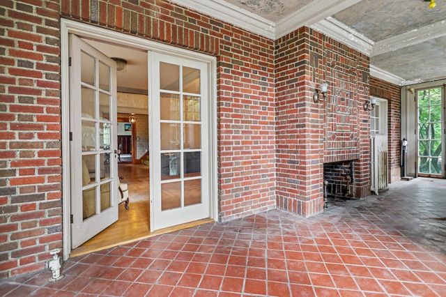 165 Berkeley St, Methuen, MA 01844