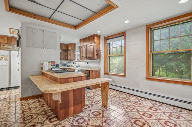 165 Berkeley St, Methuen, MA 01844