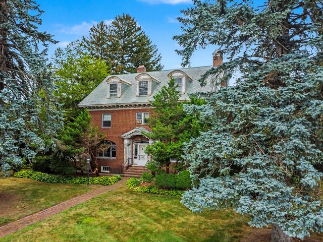 165 Berkeley St, Methuen, MA 01844