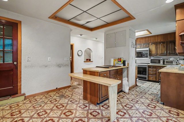 165 Berkeley St, Methuen, MA 01844