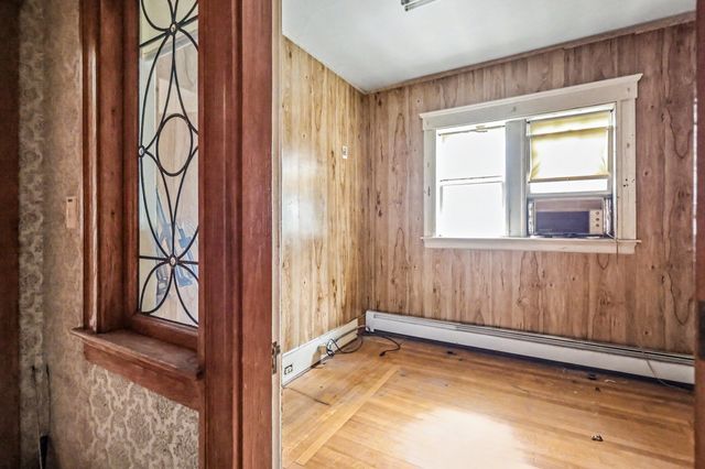 165 Berkeley St, Methuen, MA 01844