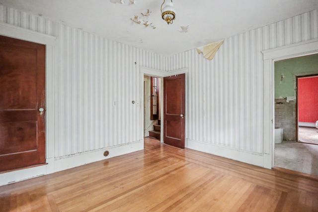165 Berkeley St, Methuen, MA 01844