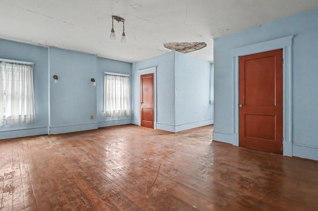 165 Berkeley St, Methuen, MA 01844
