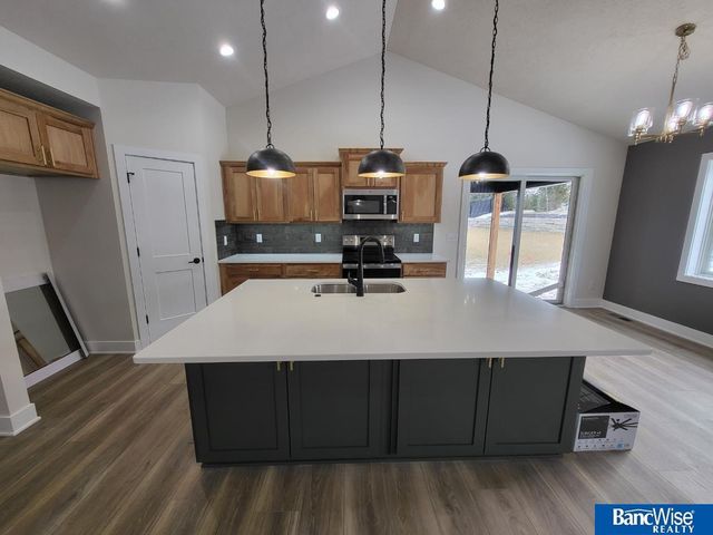 441 Half Moon Drive, Lincoln, NE 68527