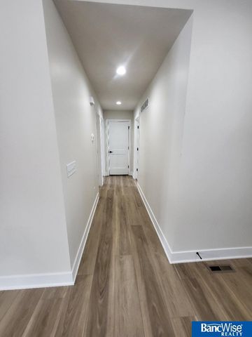 441 Half Moon Drive, Lincoln, NE 68527