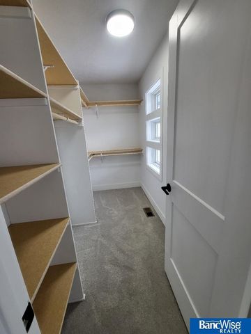 441 Half Moon Drive, Lincoln, NE 68527