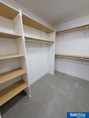 441 Half Moon Drive, Lincoln, NE 68527