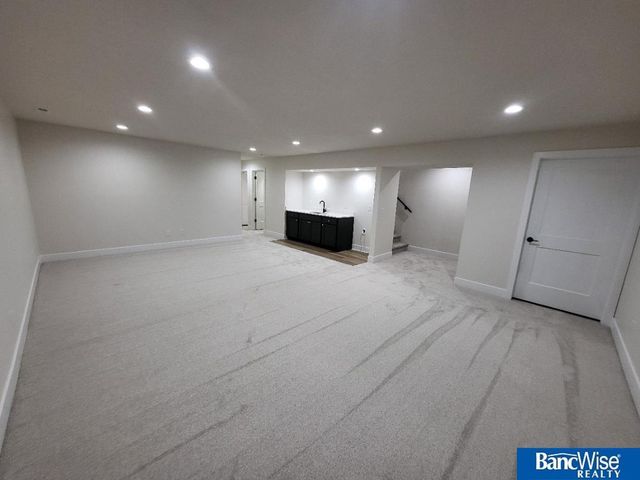 441 Half Moon Drive, Lincoln, NE 68527