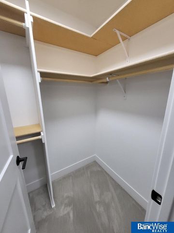 441 Half Moon Drive, Lincoln, NE 68527