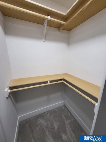 441 Half Moon Drive, Lincoln, NE 68527