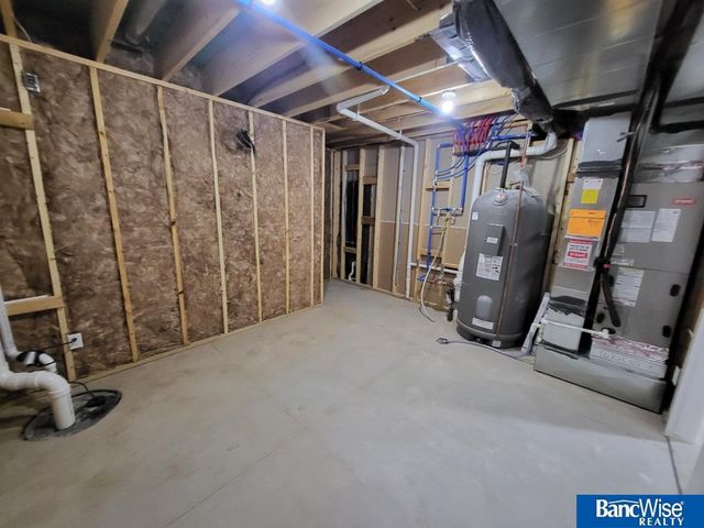 441 Half Moon Drive, Lincoln, NE 68527