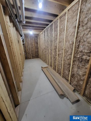 441 Half Moon Drive, Lincoln, NE 68527