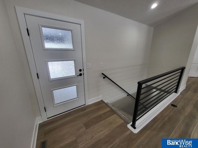 441 Half Moon Drive, Lincoln, NE 68527