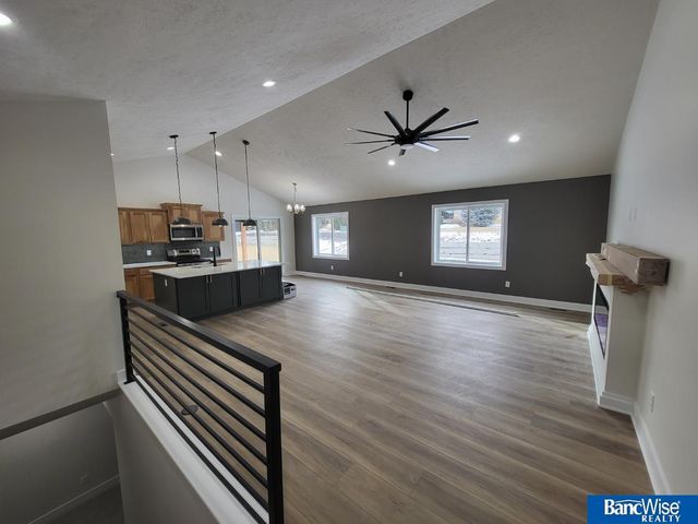 441 Half Moon Drive, Lincoln, NE 68527