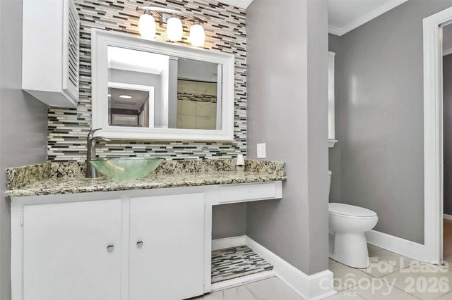 8101 Kerrybrook Circle, Charlotte, NC 28214