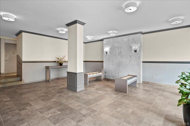 230 Garth Road 7D1, Scarsdale, NY 10583