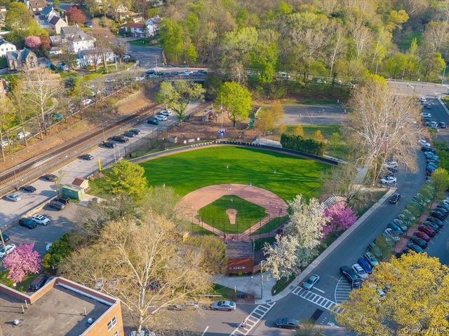 230 Garth Road 7D1, Scarsdale, NY 10583