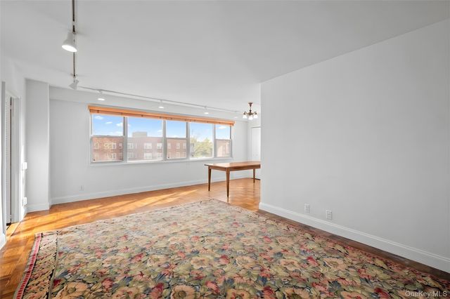 230 Garth Road 7D1, Scarsdale, NY 10583